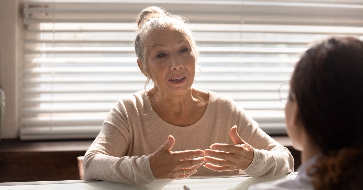 old lady patient describe disease