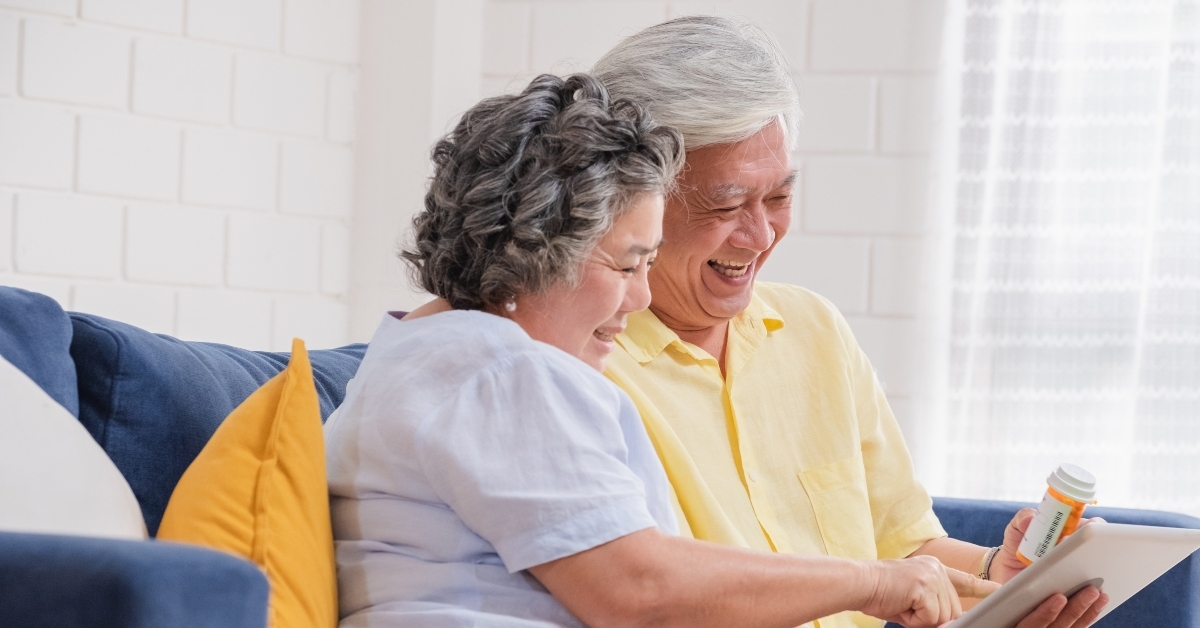 senior learn to use technology