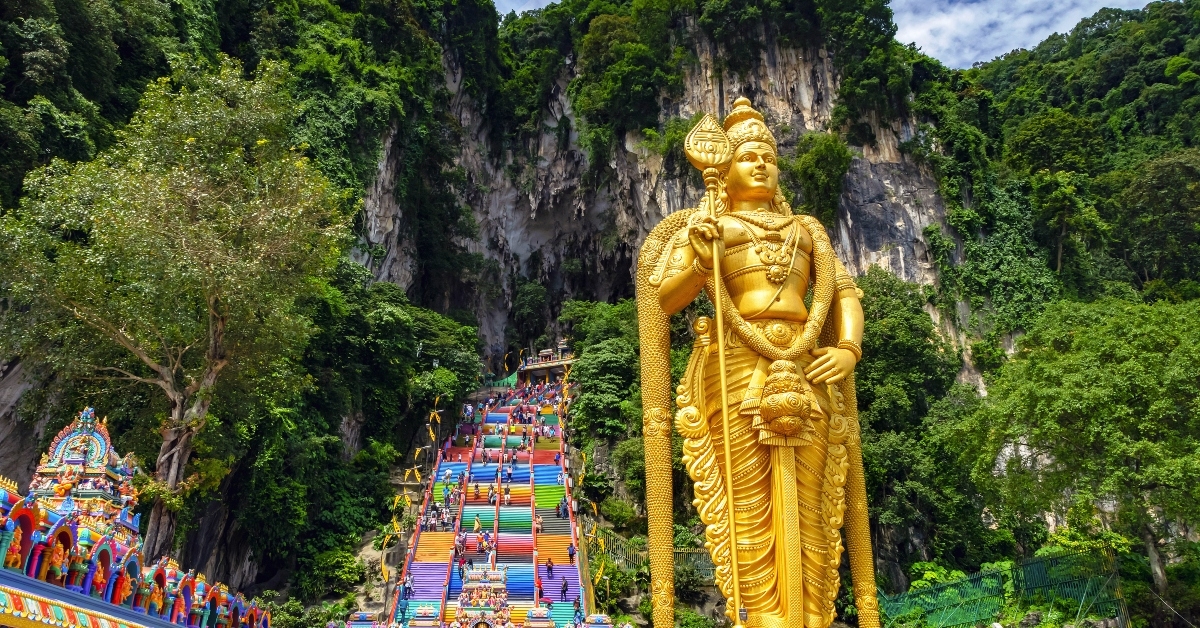 batu cave in malaysia