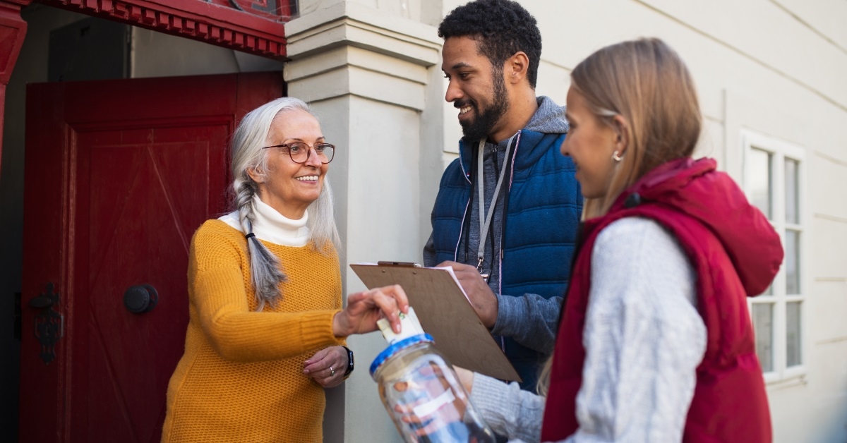 woman giving fund to fundraisers