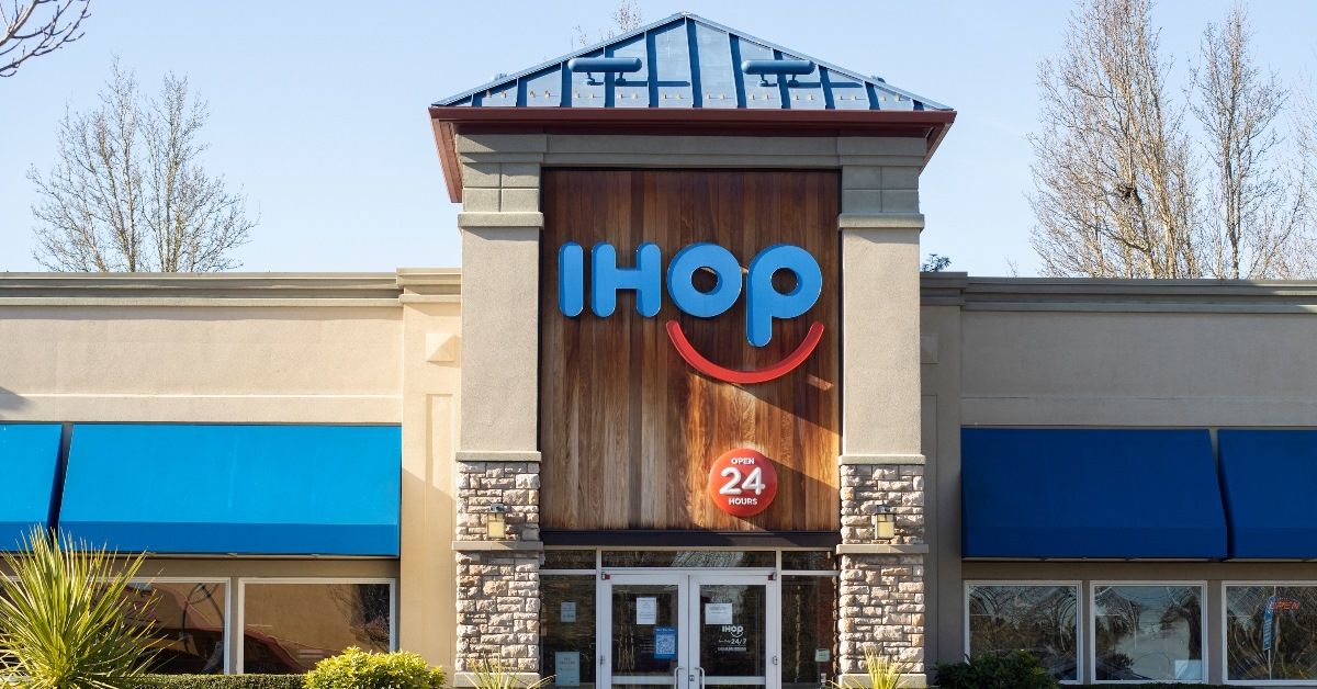 beaverton ihop restaurant from outside