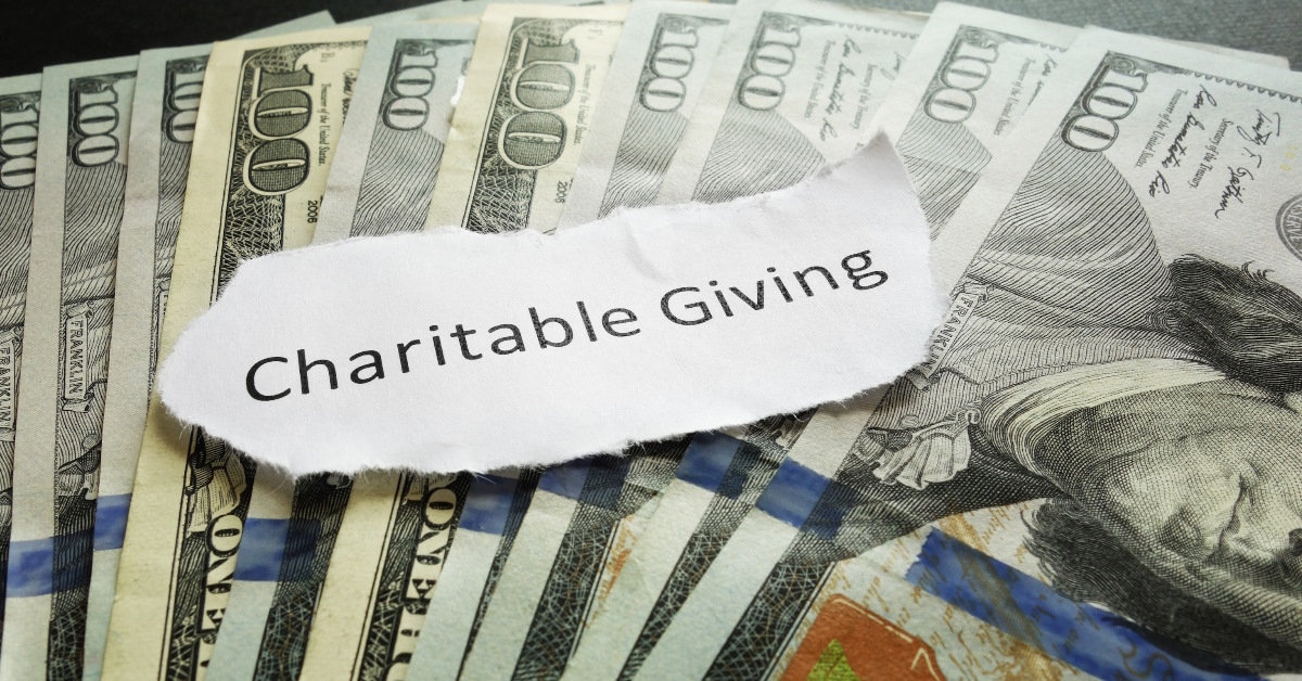 charitable giving note on banknotes
