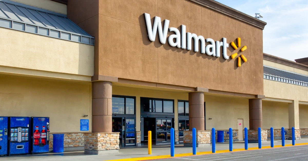 walmart logo outside store