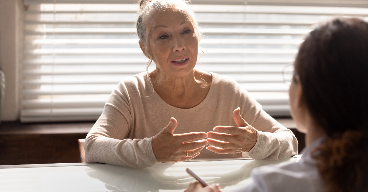 old lady patient describe disease