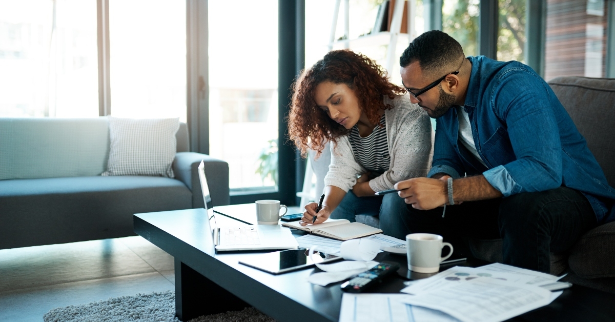 couple working on budget