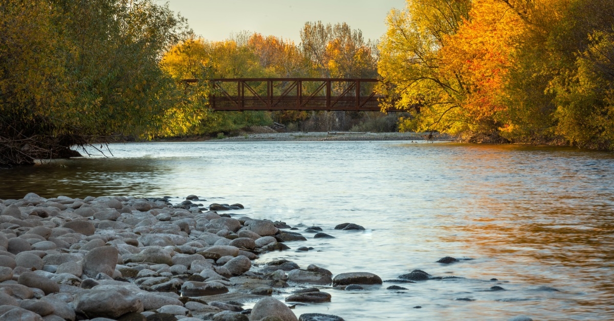 boise river in idaho during fall