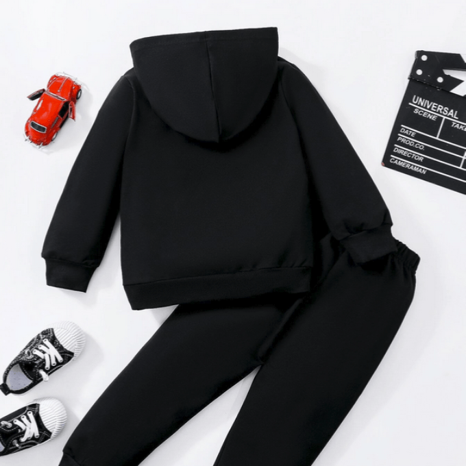 graphic hoodie & sweatpants