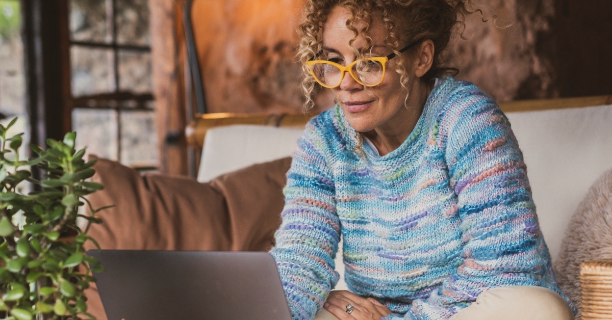 woman surfing the web