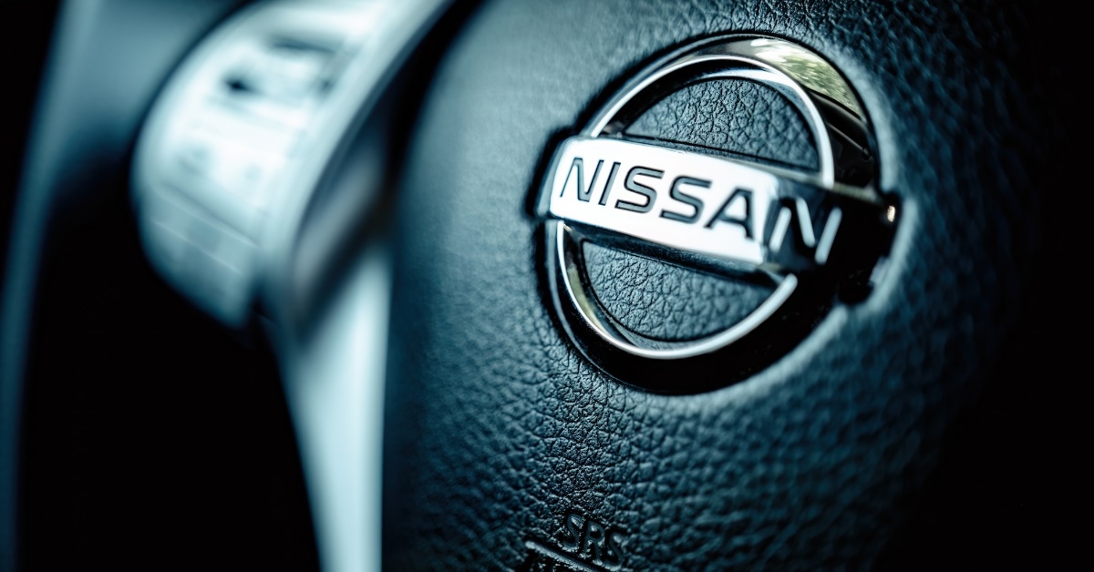 nissan logo on steering wheel