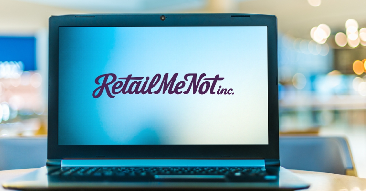 laptop with logo of RetailMeNot