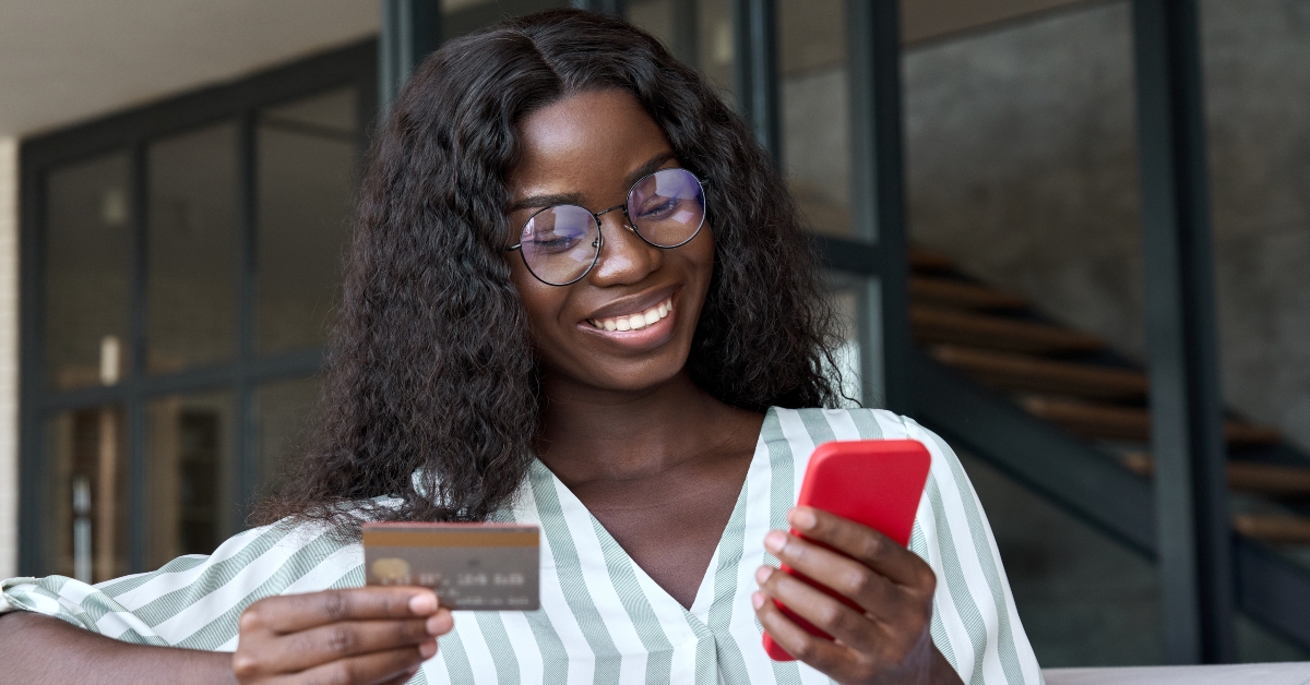 shopper holding credit card