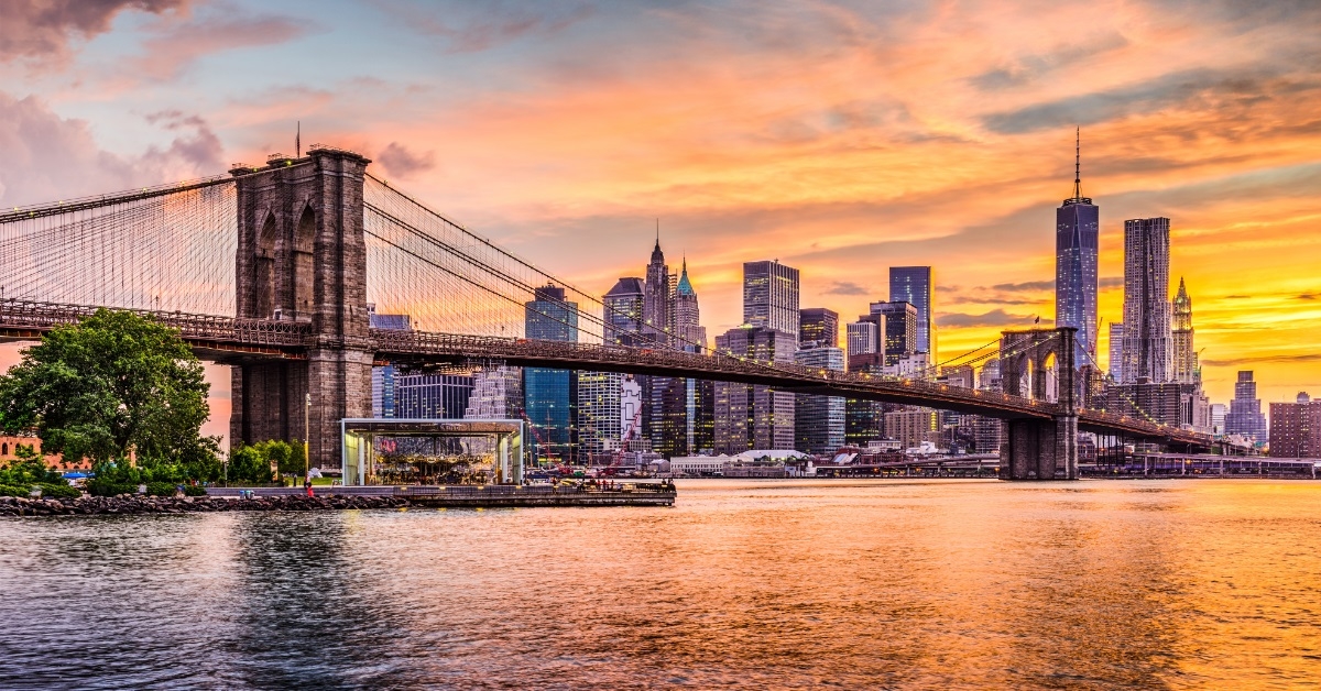 new york city skyline at sunset