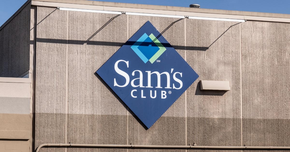sam's club sign outside store