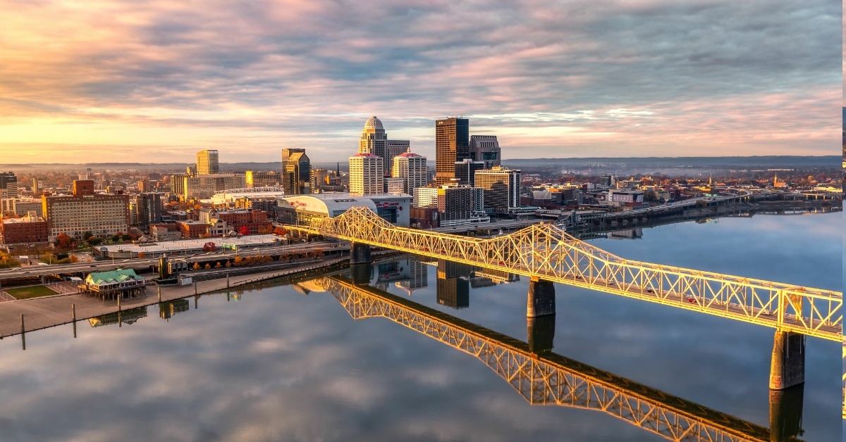 skyline of louisville at sunrise