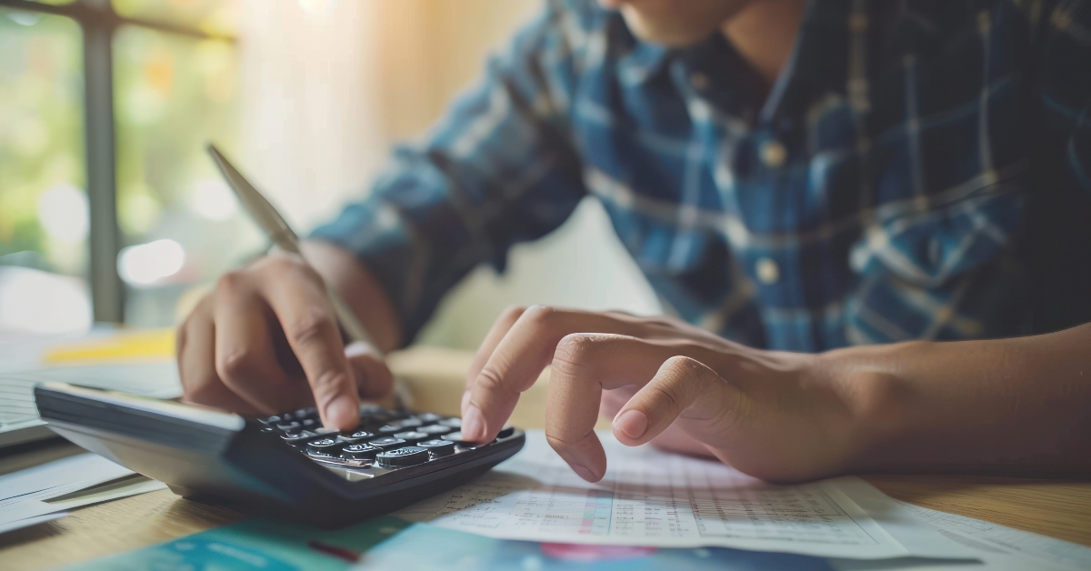 calculating monthly expenses