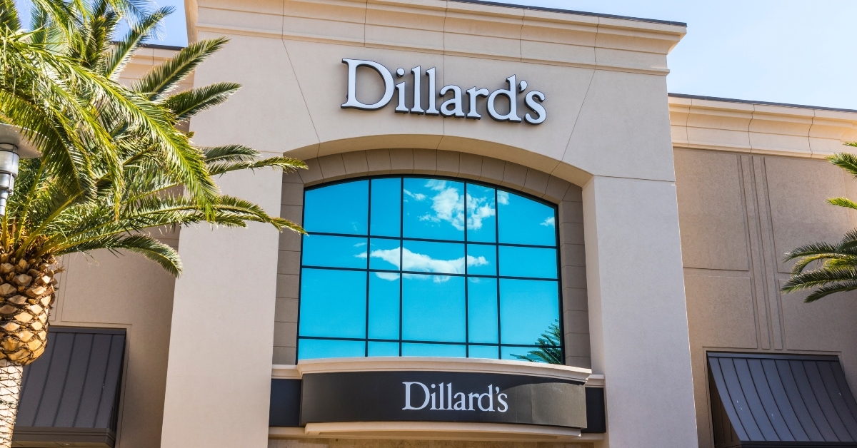 dillard's retail mall location