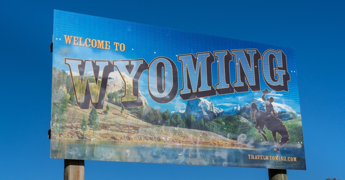 welcome to wyoming road side