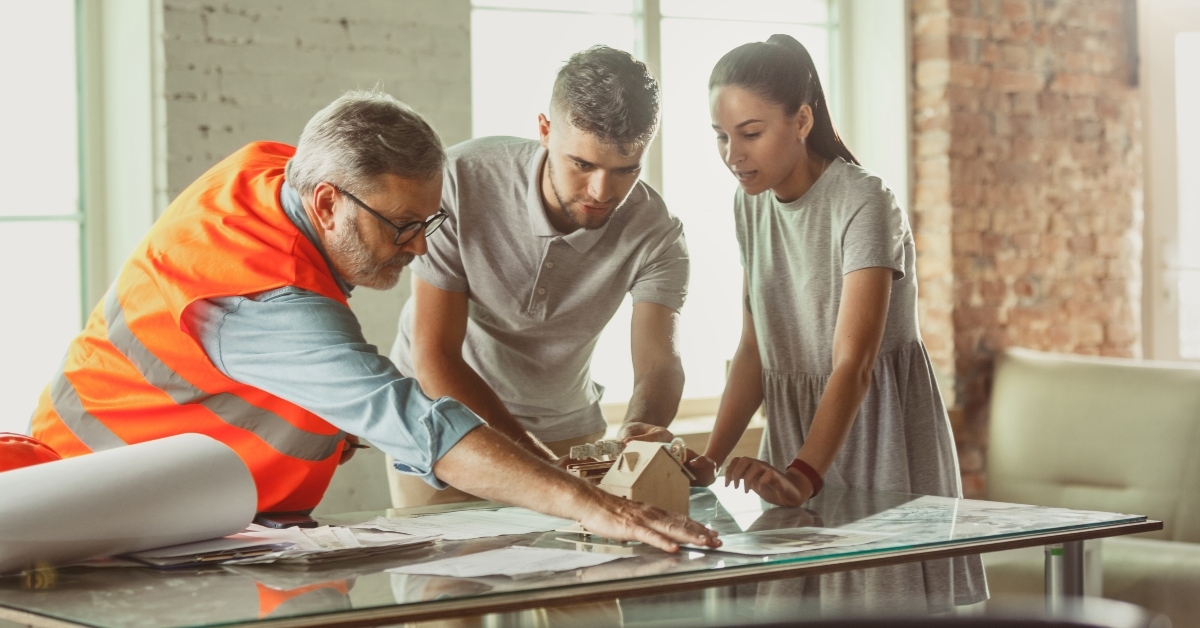 architect shows house design