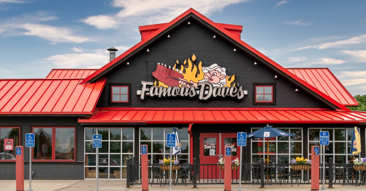 famous daves restaurant exterior