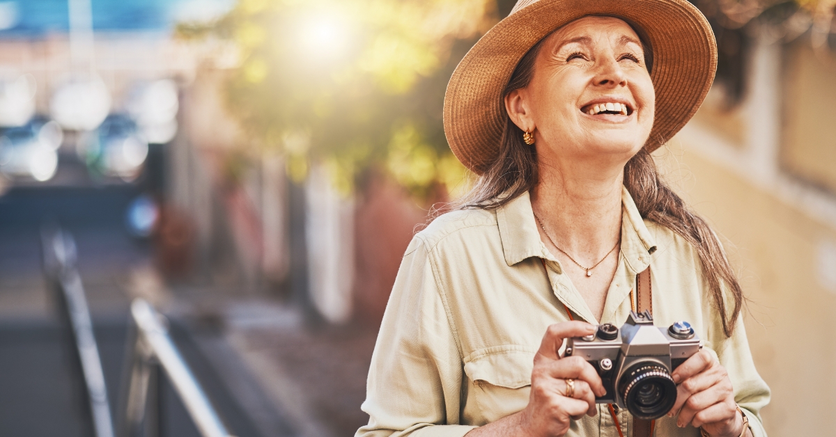 happy tourist photographer
