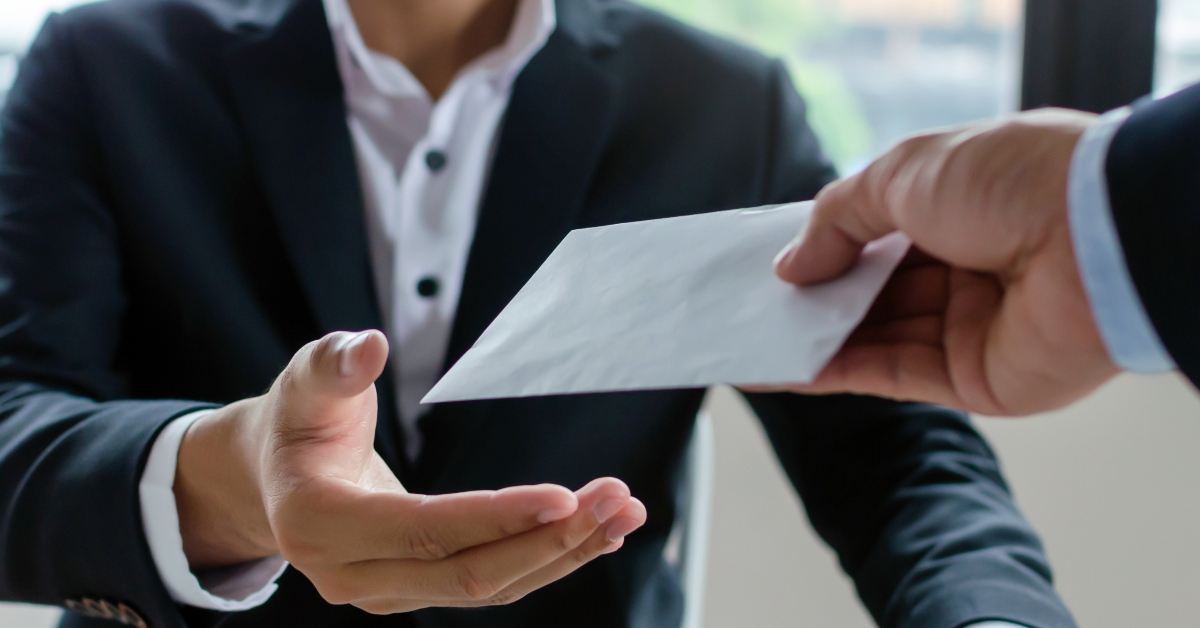 manager giving bonus money