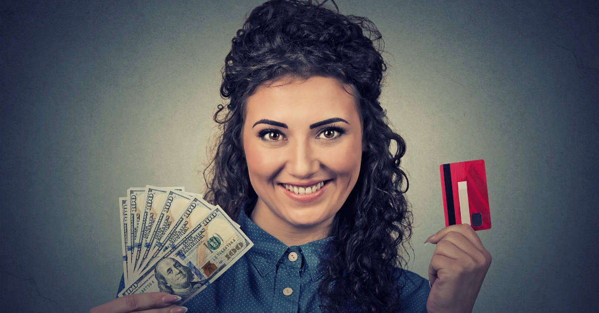 showing credit card and banknotes