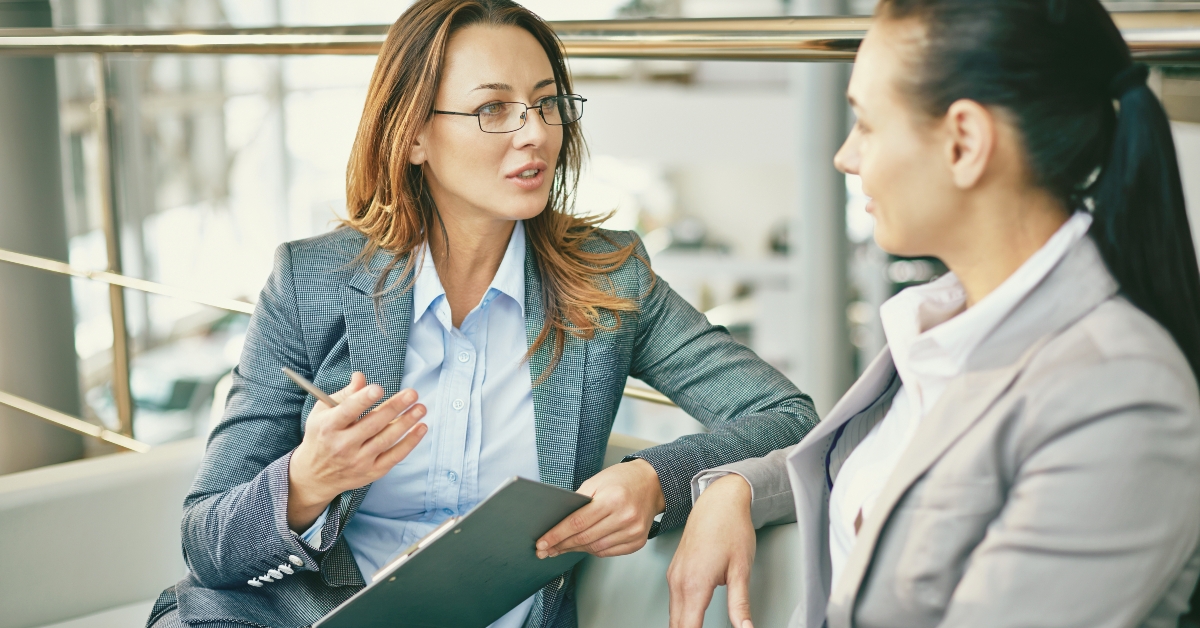 hr manager asking-an-applicant