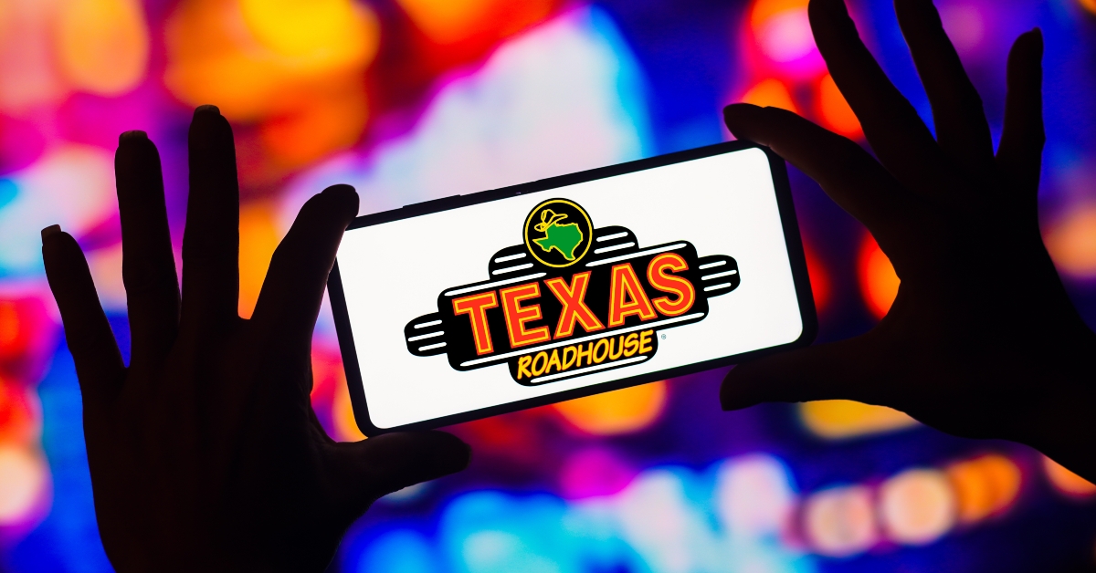 texas roadhouse logo on screen