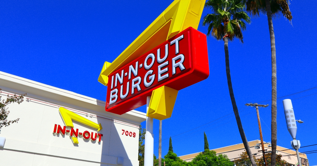 in-n-out burger sign