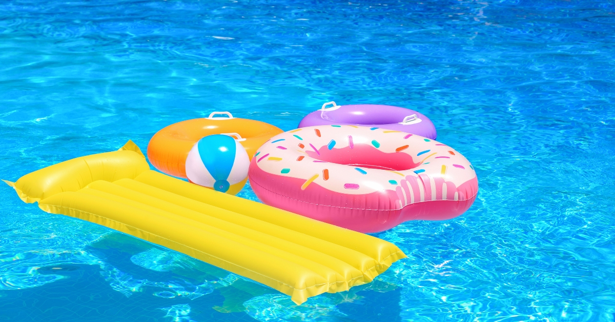 inflatable rings mattress and ball