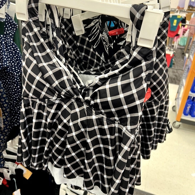 front cropped tankini top