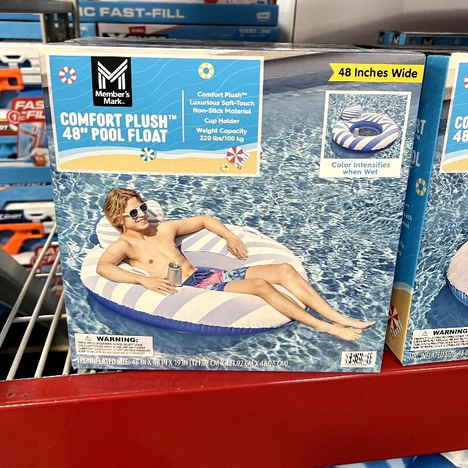 Member’s Mark Comfort Plush Pool Float