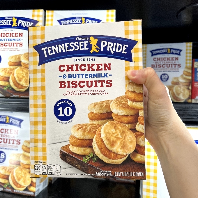 chicken and buttermilk biscuits