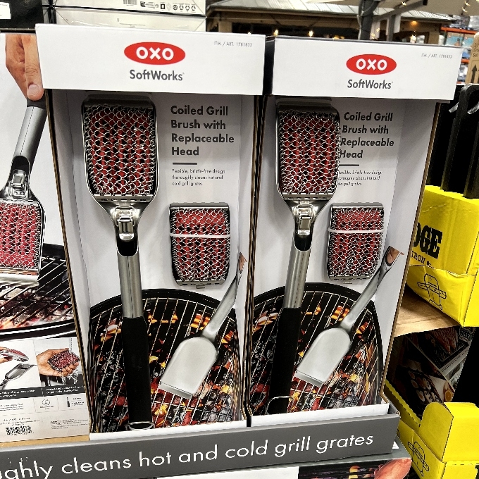 coiled grill brush