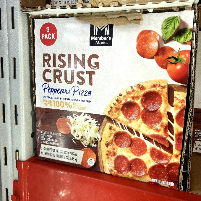 Sam's Club Member's Mark 3-pack Rising Pepperoni Pizza