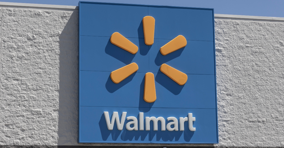 walmart discount retailer