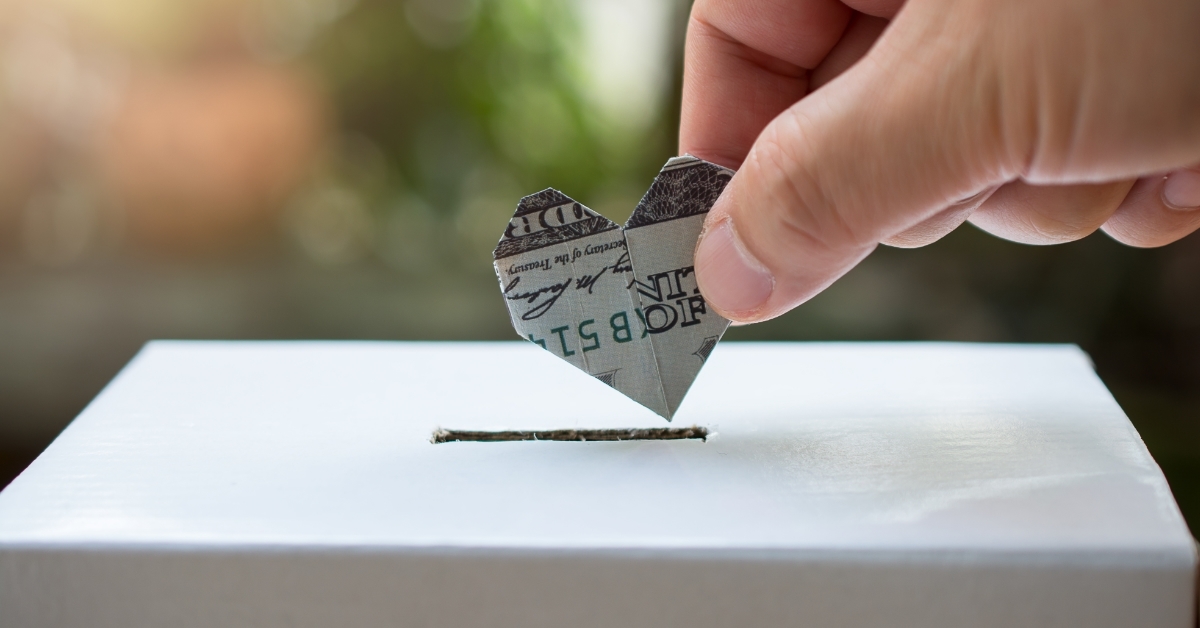 dollar heart in box donation concept