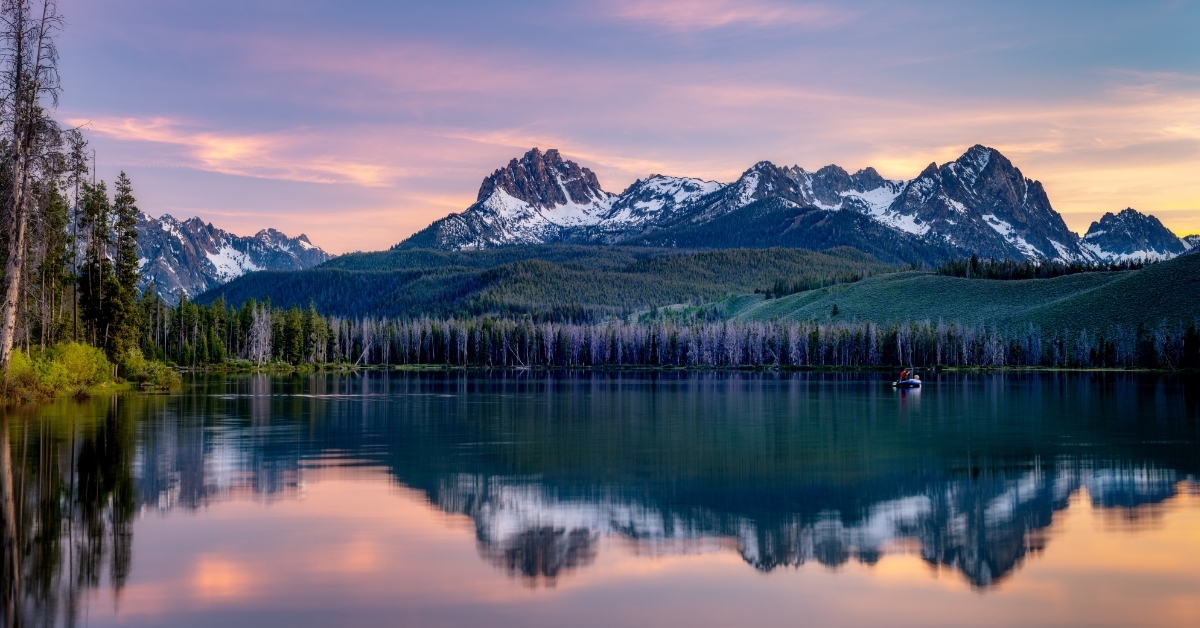 little redfish lake in idaho at sunset