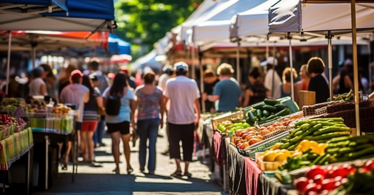 bustling farmers market