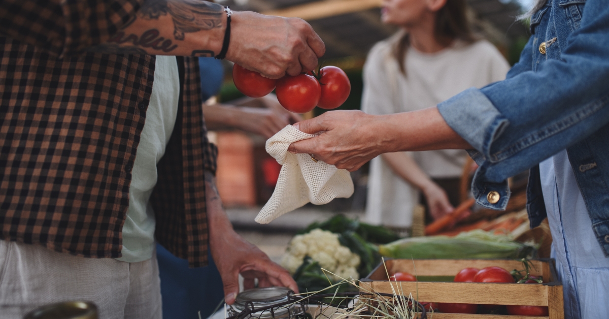 buying organic vegetables