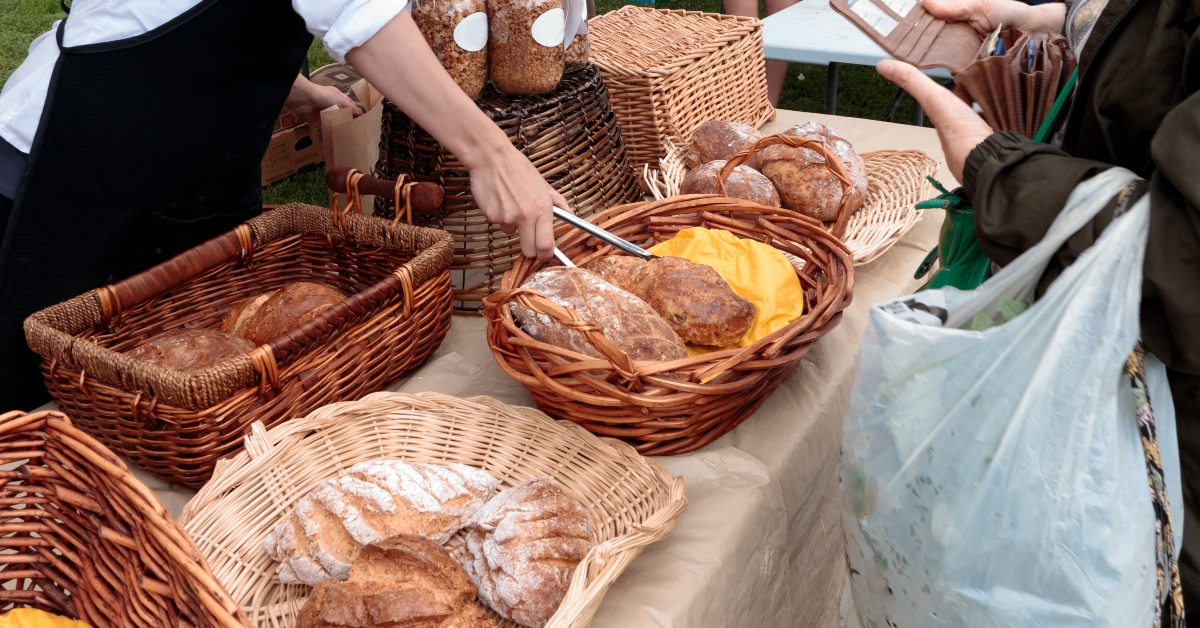 organic bread at farmers market