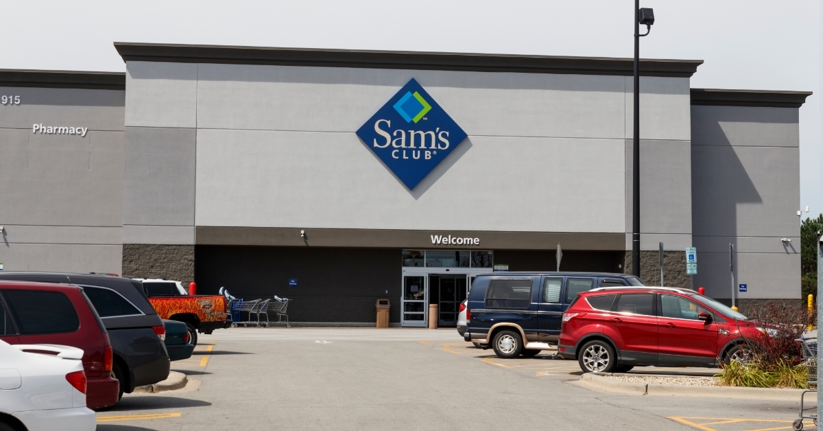 Sam's Club Warehouse parking