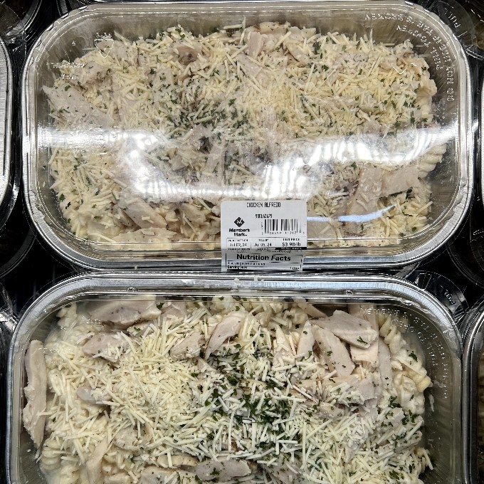 Member’s Mark Chicken Alfredo