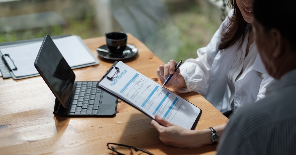 broker presenting his insurance benefits