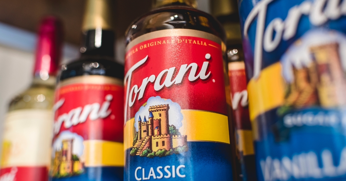 Torani-syrups-on-coffeehouse-shelf