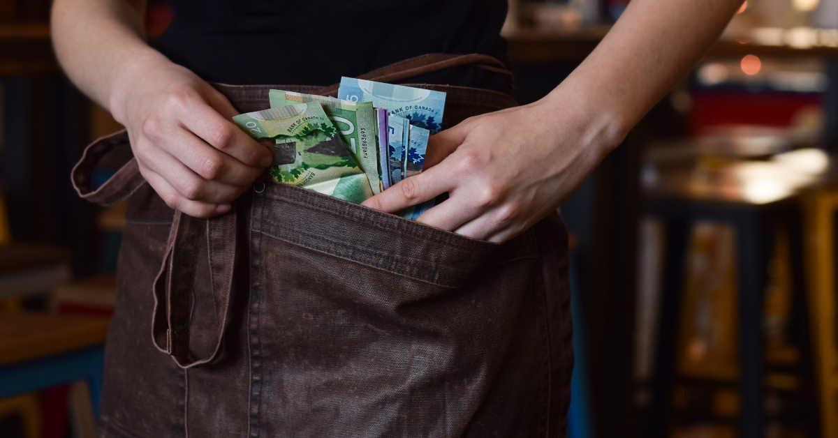 keeping cash money tips