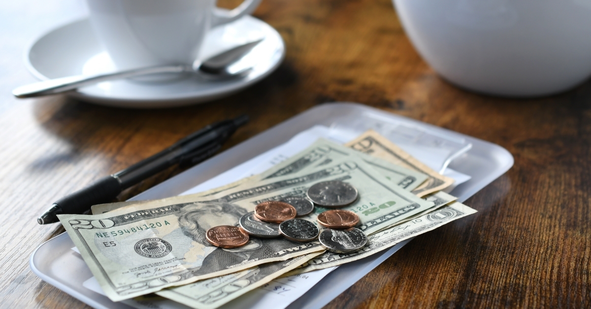 cash with change on restaurent table
