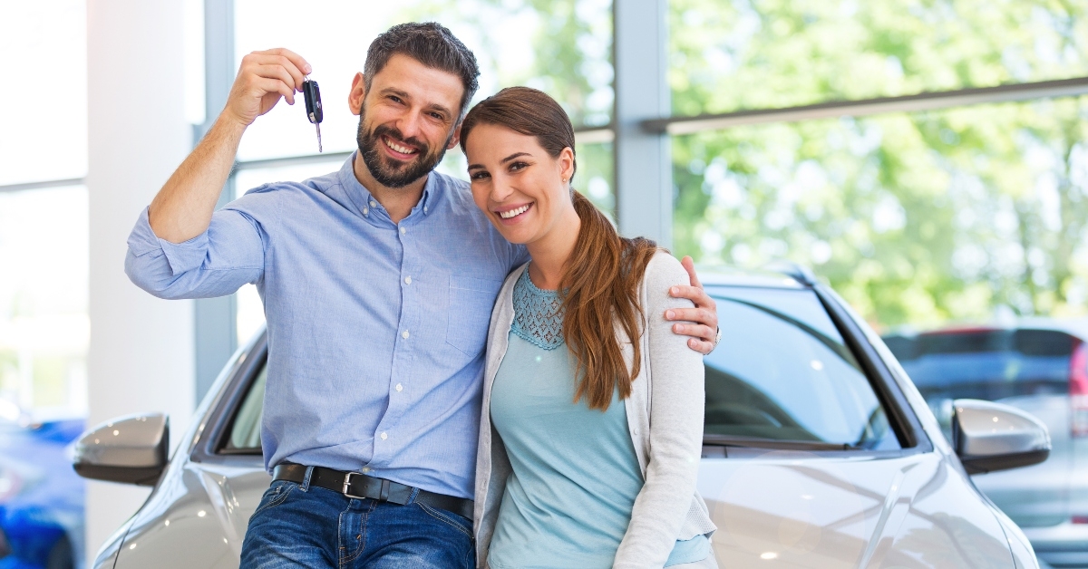  couple buying a car