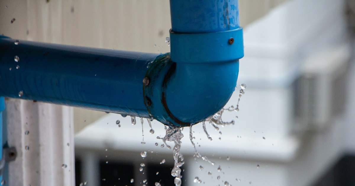 leaked and splash water