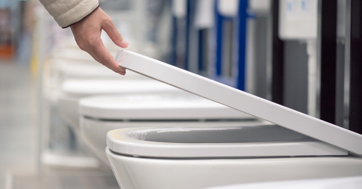 buyer choosing a new toilet